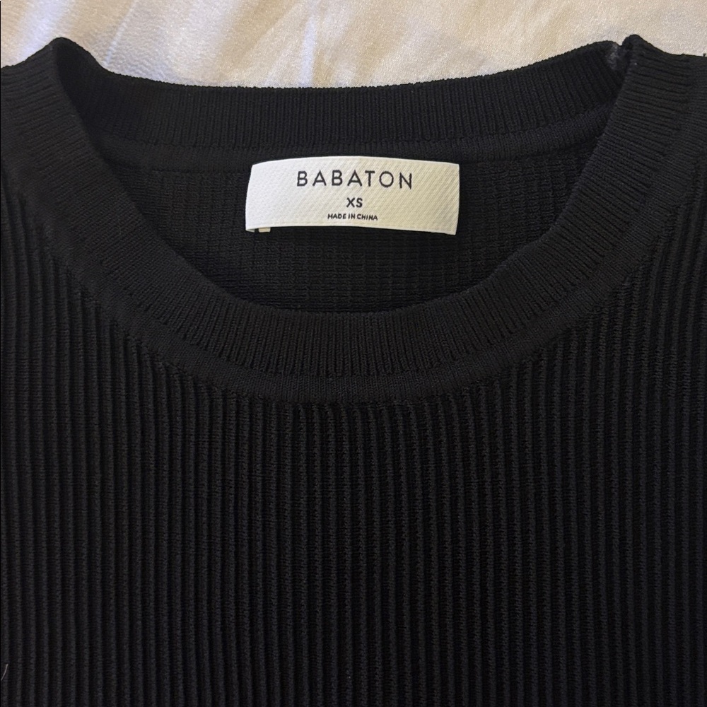 Babaton Sculpt Knit Muscle Cropped Tank by Aritzia - Picture 6 of 6
